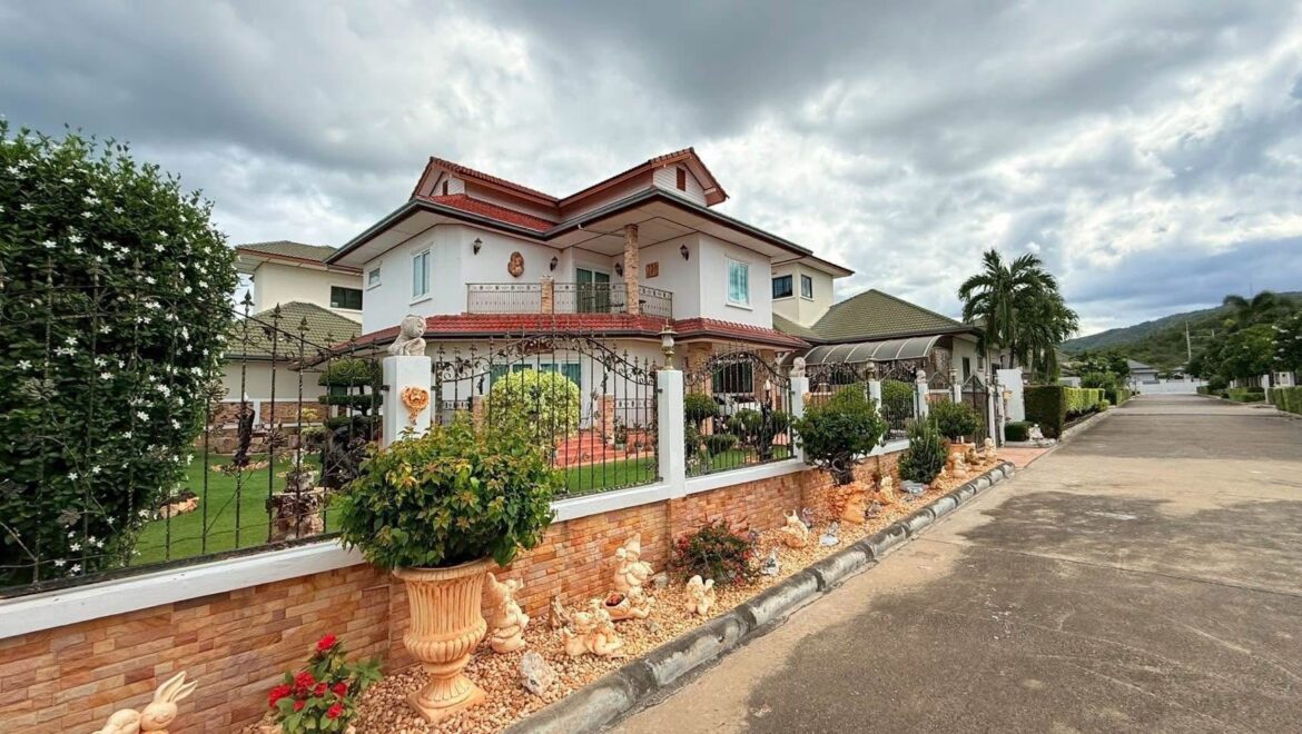 Luxury European Villa Hua Hin