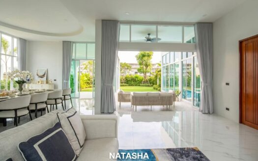 Natasha Pool Villa Cha-Am